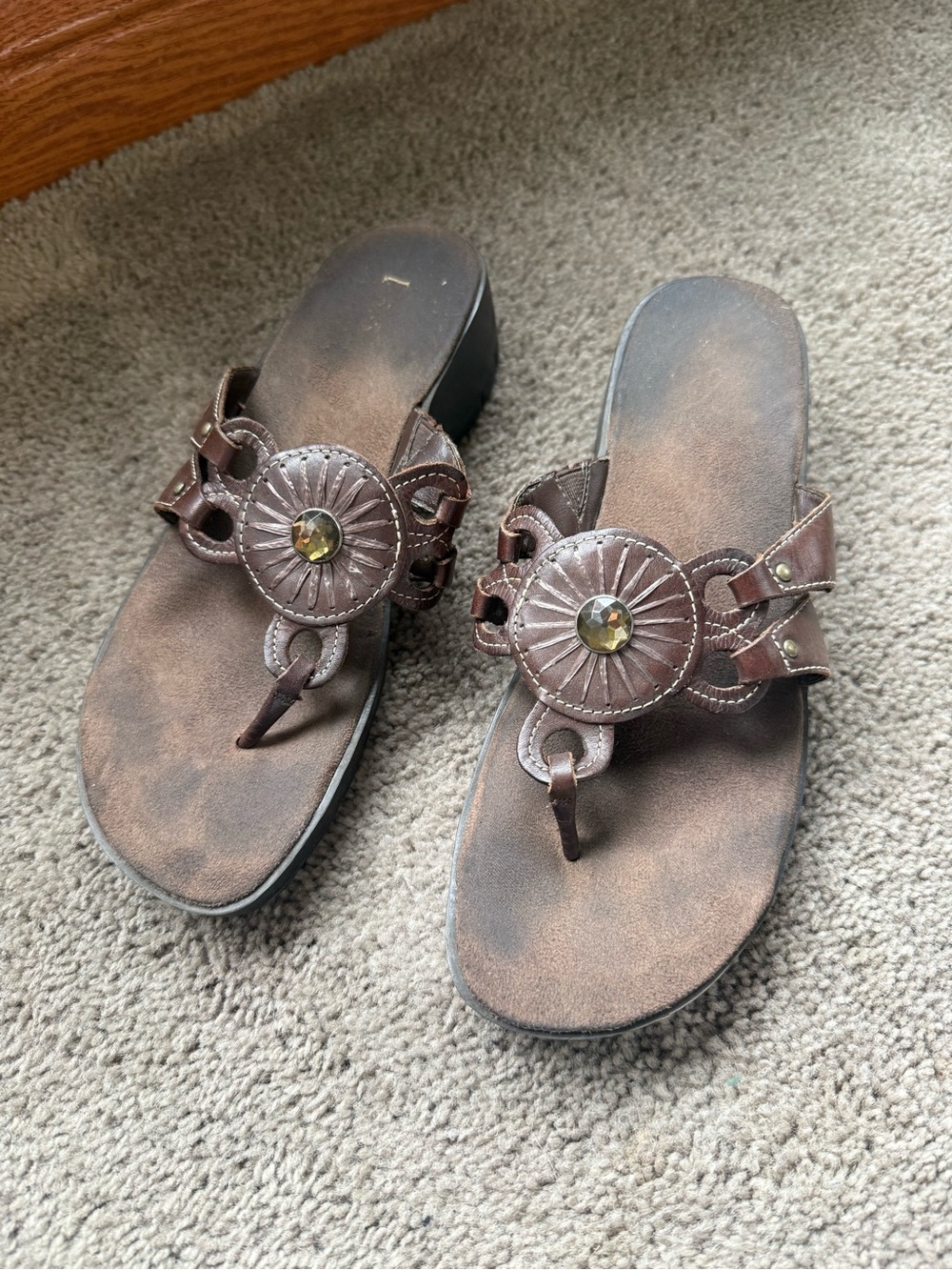 Bass Brown Toe-Post Sandals with Decorative Medallion